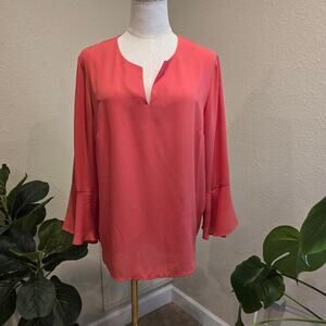 Violet + Claire Blouse Women’s Large Coral Split Neck Bell Sleeve Top